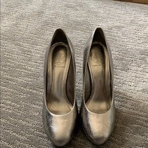 Tory Burch Silver Jenna pumps